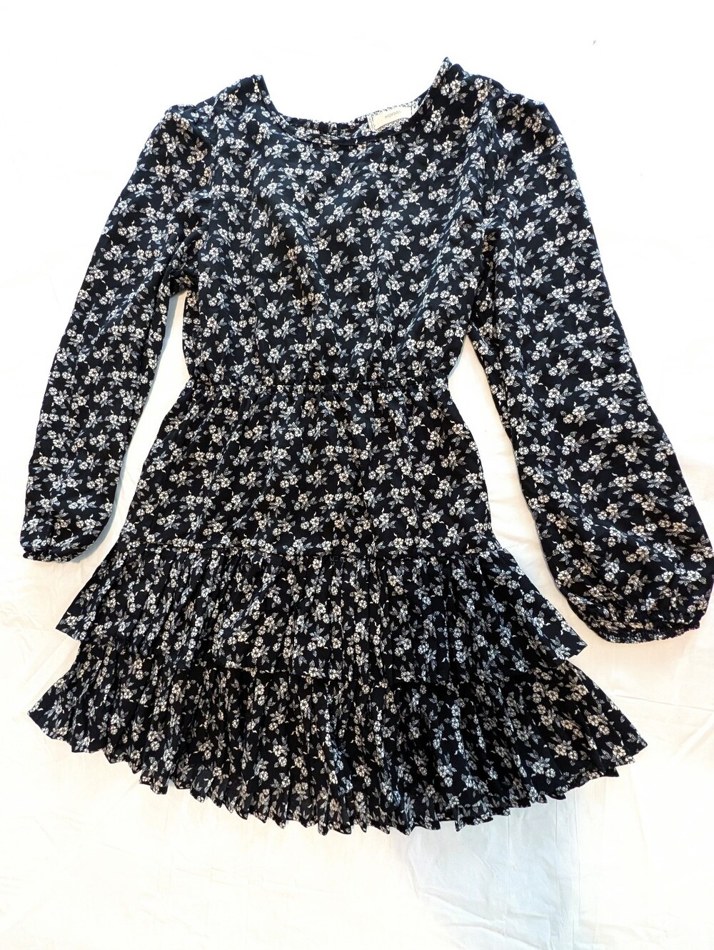 Soprano Mini Dress Long Sleeved Back & White Ditsy Floral Ruffles Girls Size XL
